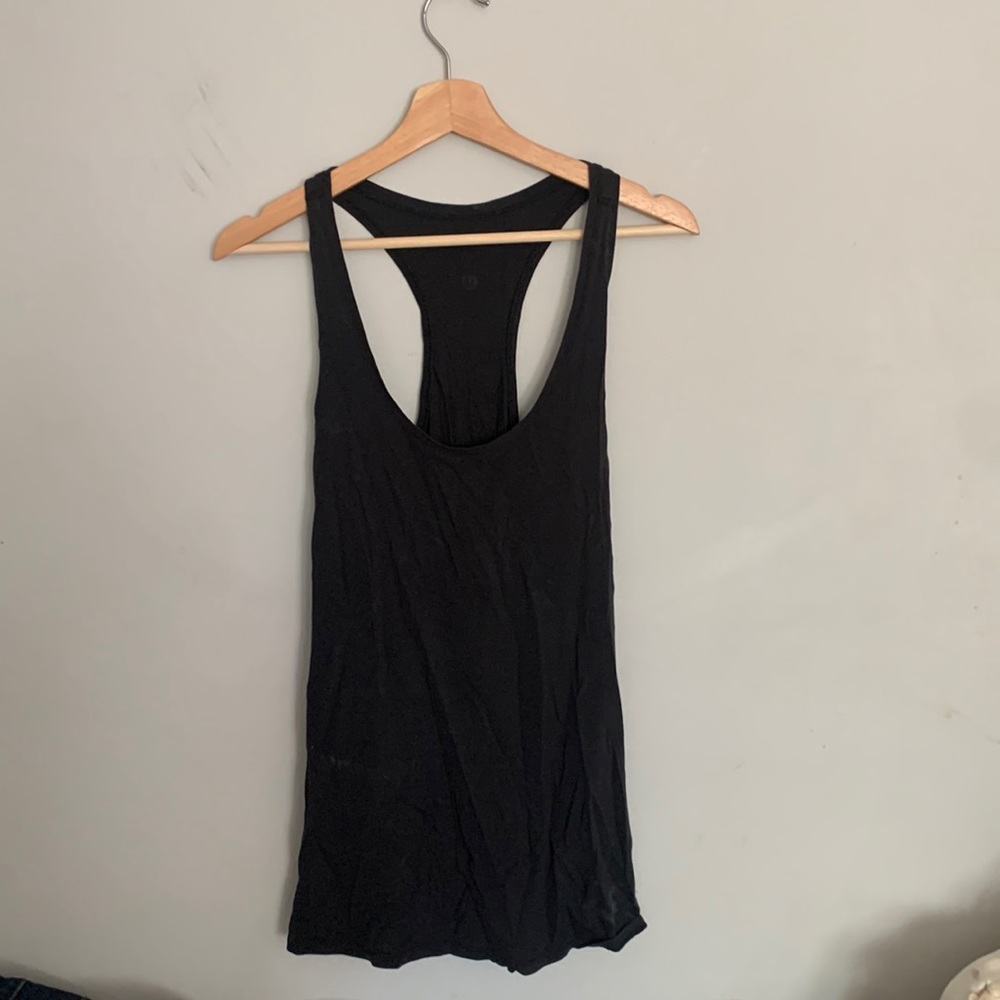 Black lululemon tank